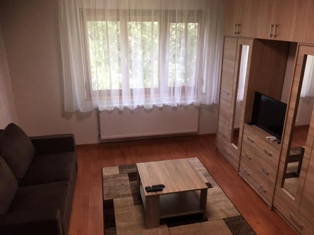 Thaly 5 Apartman Debrecen Kültér fotó